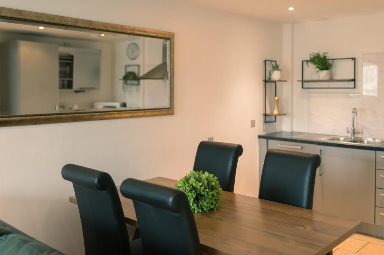 Sidemersey Livings- Convenient And Central 2-Bedroom Haven In L1 Liverpool Exterior foto