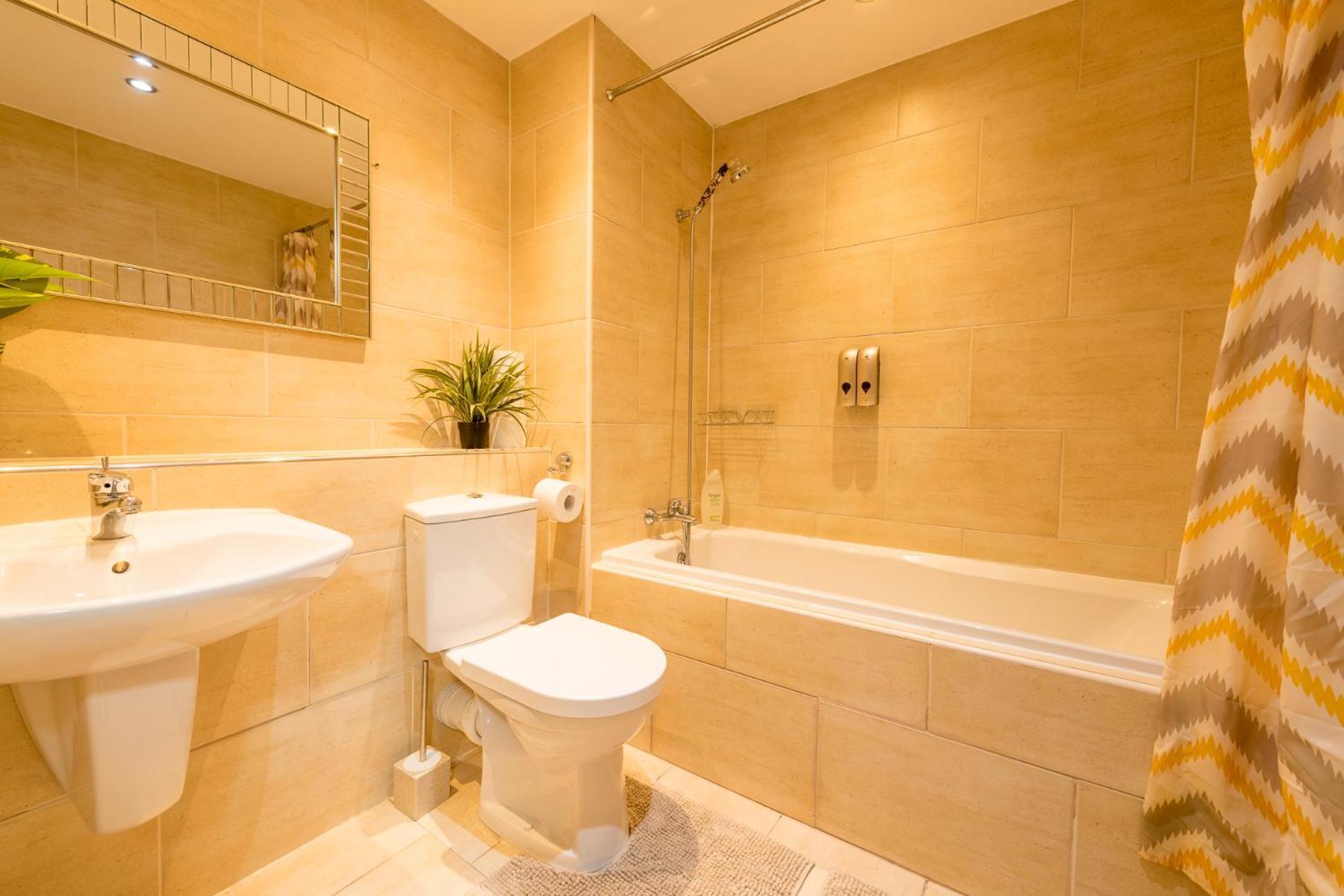Sidemersey Livings- Convenient And Central 2-Bedroom Haven In L1 Liverpool Exterior foto